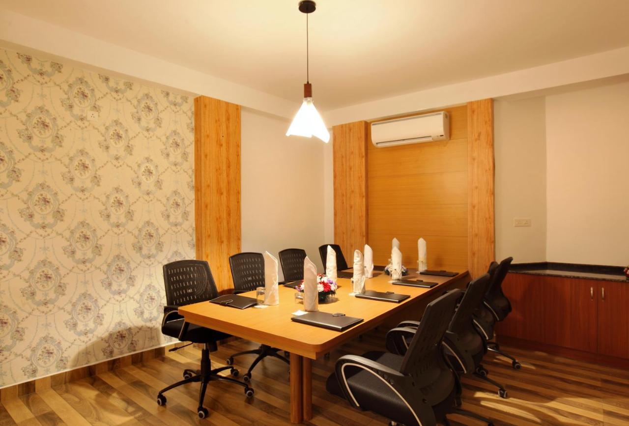 Park Residency Koothattukulam Kuttāttukulam المظهر الخارجي الصورة